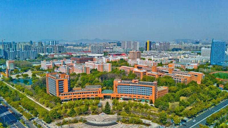 SMT贴片加工微小元件焊接方法的解析与挑战